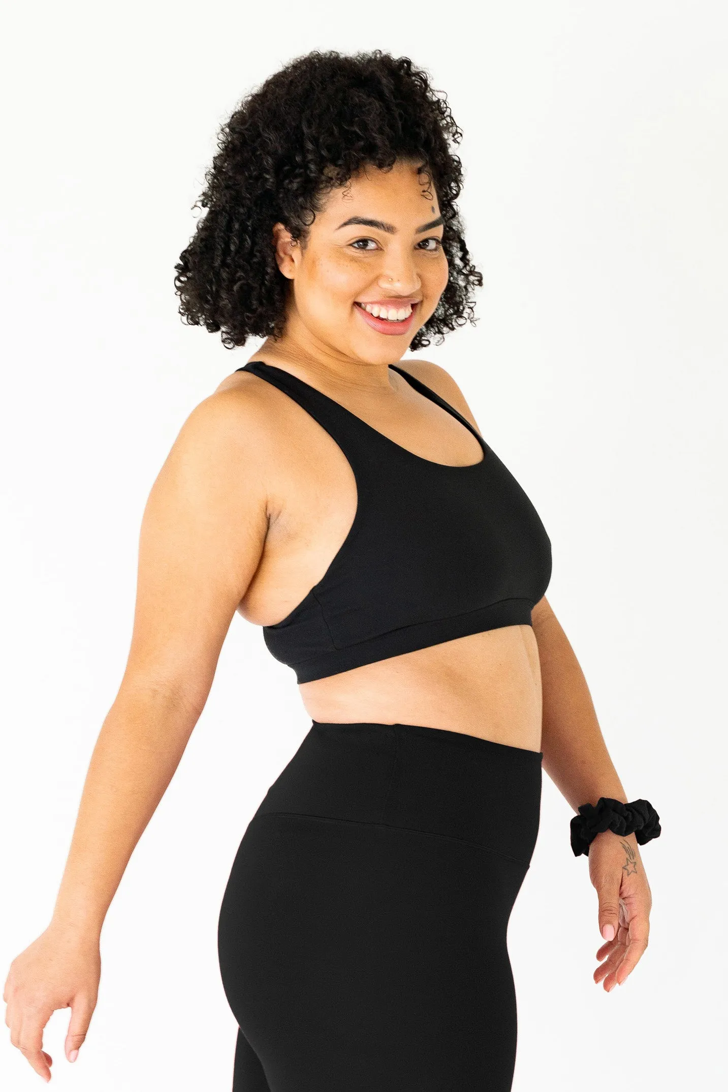 Crossed Back Sports Bra | Black
