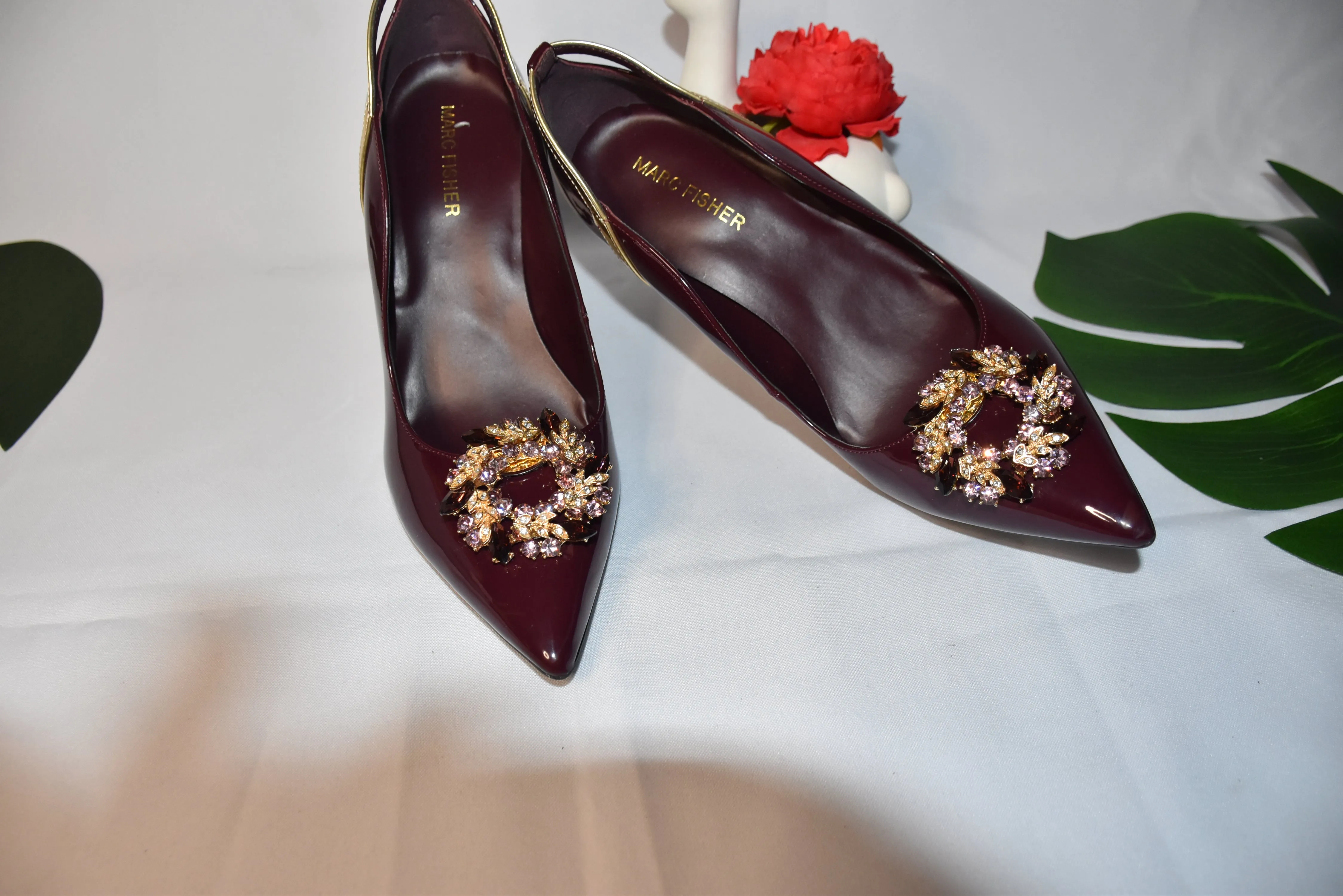 Detachable shoe clip