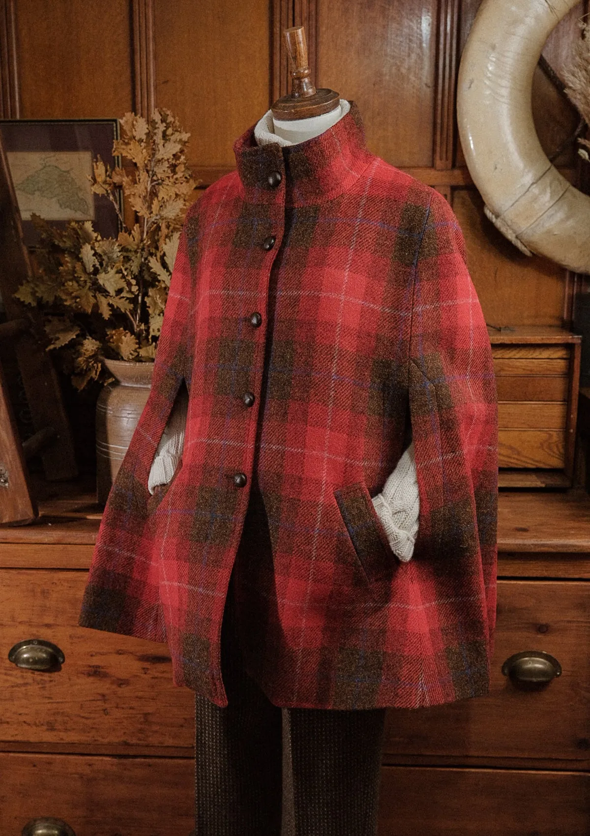 Ladies Amélie Harris Tweed Cape - Red Tartan