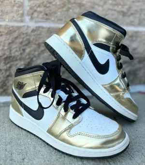 Nike Air Jordan 1 Mid SE in Metallic Gold - Size 8.5