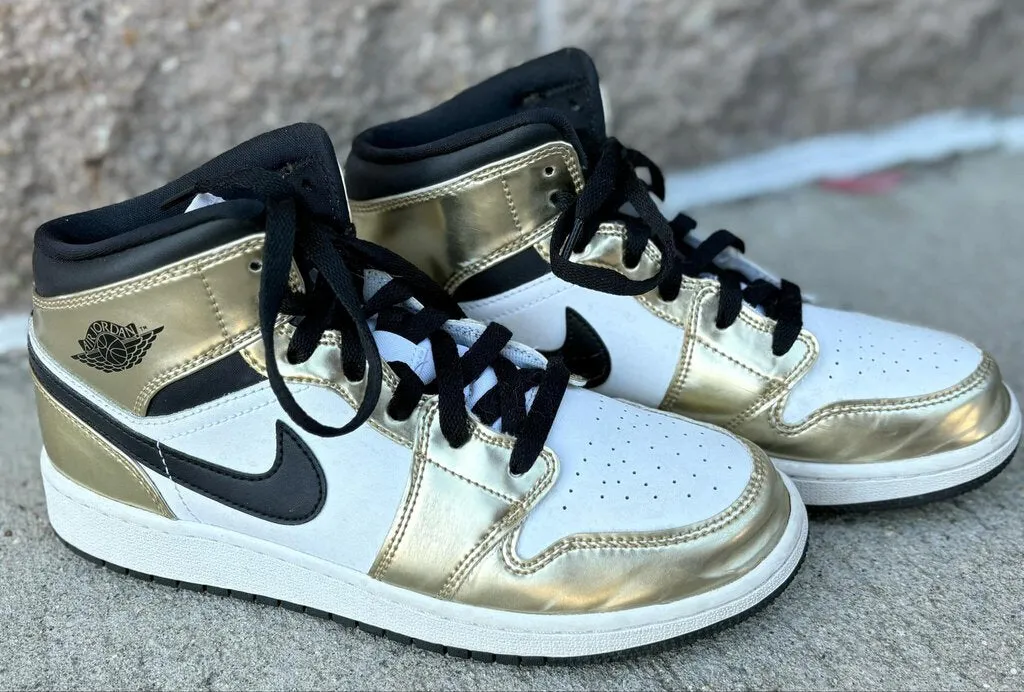 Nike Air Jordan 1 Mid SE in Metallic Gold - Size 8.5