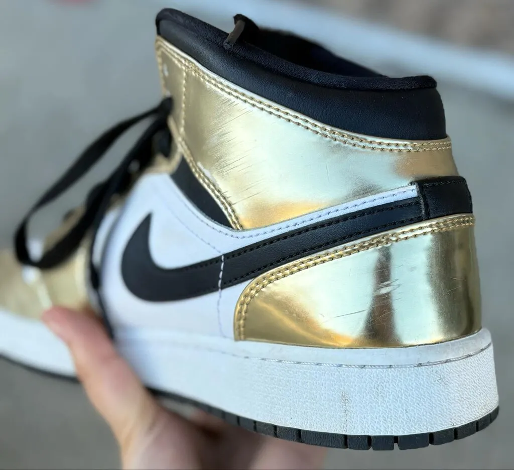 Nike Air Jordan 1 Mid SE in Metallic Gold - Size 8.5