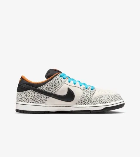 Nike SB Dunk Low Olympic in Electric Phantom/Black