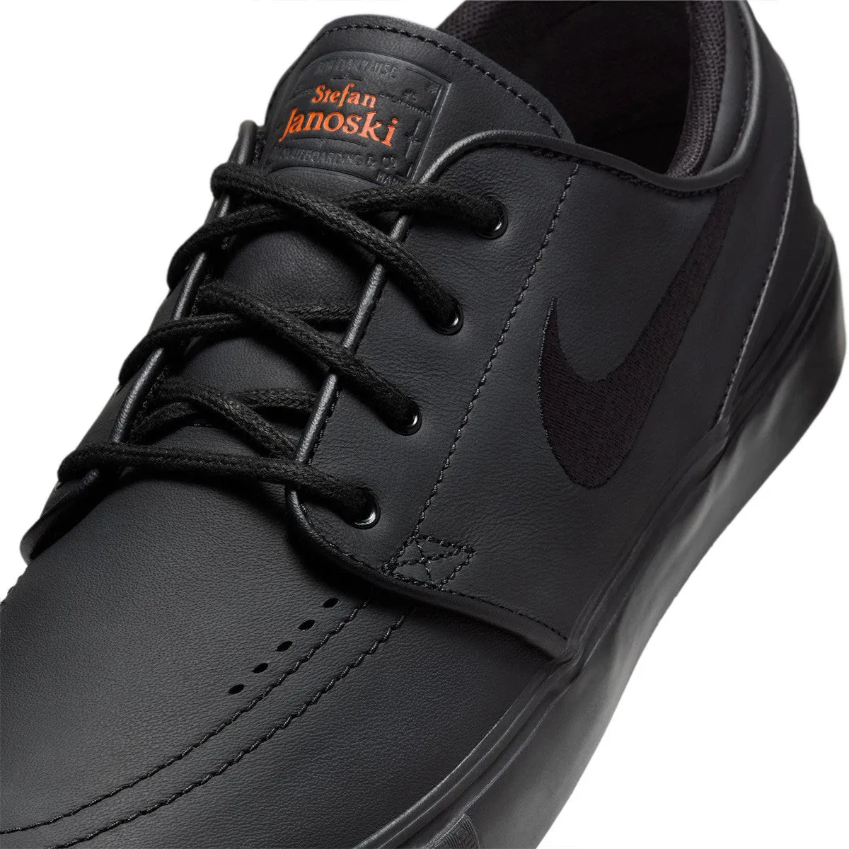 Nike SB Zoom Janoski OG  ISO in Black/Black-Black-Black