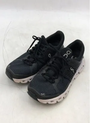 On Cloud Women's Black Athletic Shoes - Size 7.5