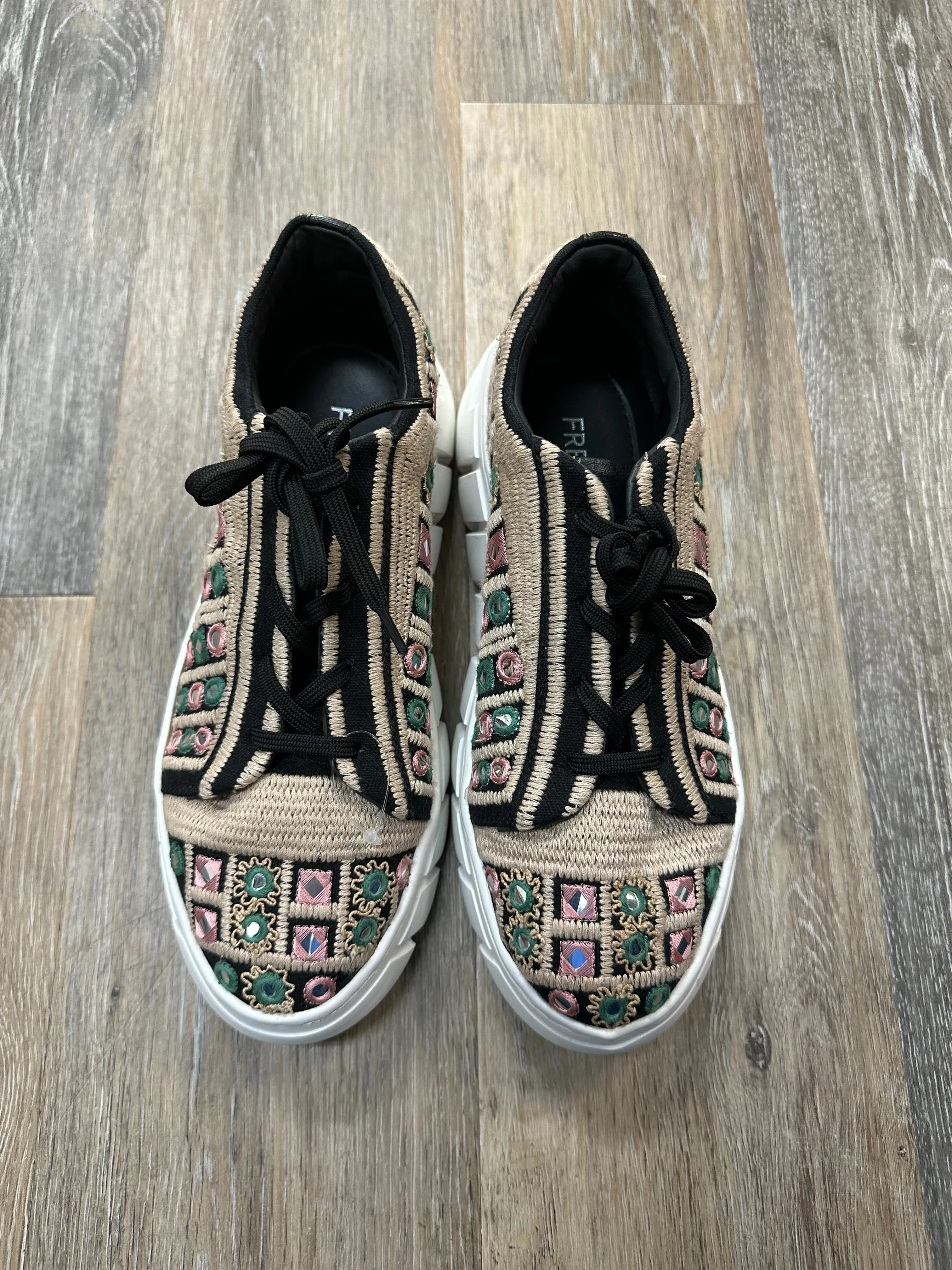 Shoes Sneakers By Free People In Multi-colored, Size: 8